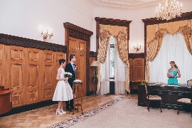 свадебная фотосъёмка Никиты и Юлии в Грибоедовском загсе в Москве