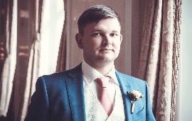 портрет жениха Михаила фото в отеле