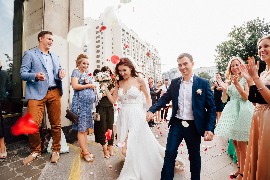 свадьба  Максима и Елены у ресторана фото